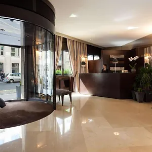 Hotel La Du Roy Champs Elysees ****