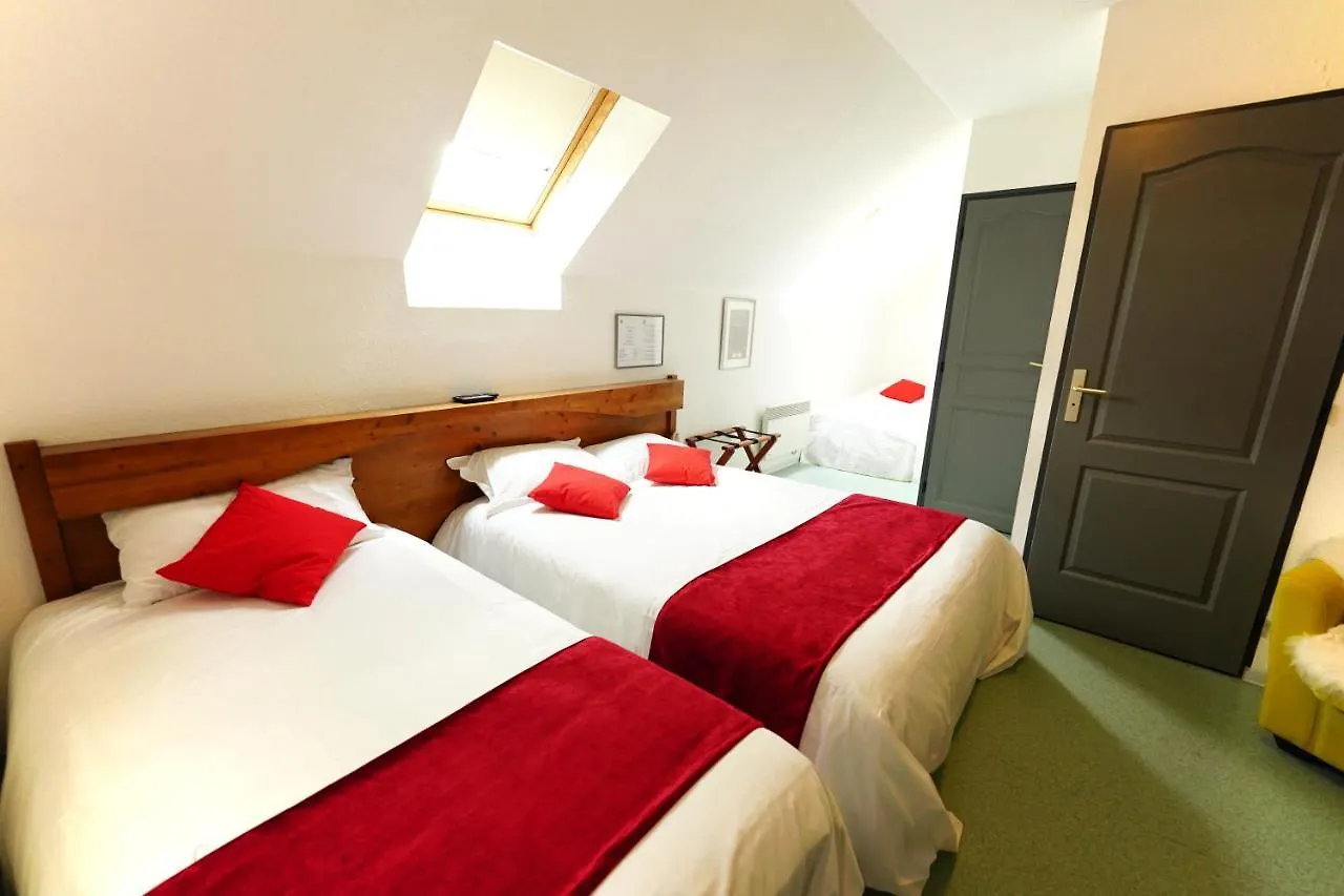 Logis Hotel Le Relais Des Remparts Allanche